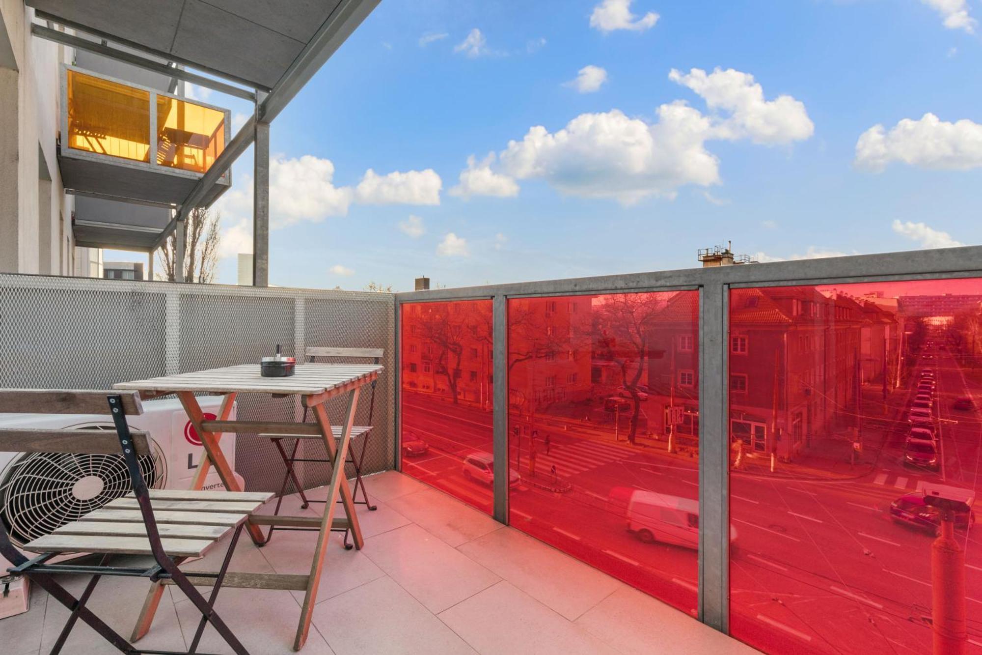 Ferienwohnung Lam Safari - Balcony - Ac - Free Parking Pressburg Exterior foto
